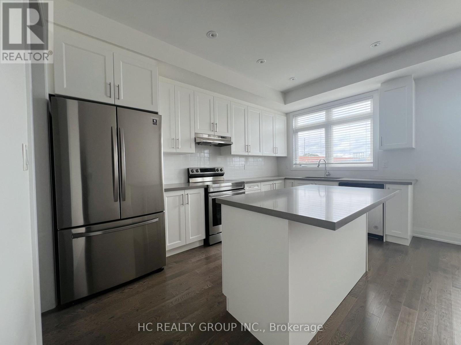 142 Moneypenny Place, Vaughan, Ontario  L4J 0L1 - Photo 4 - N12469855