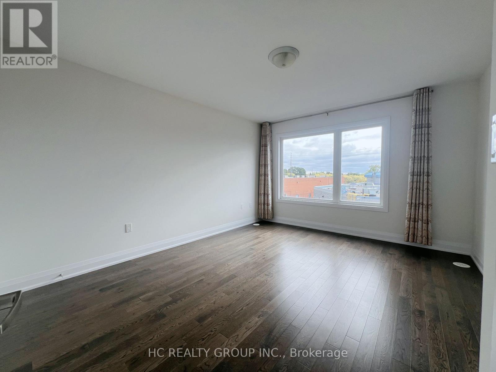 142 Moneypenny Place, Vaughan, Ontario  L4J 0L1 - Photo 5 - N12469855