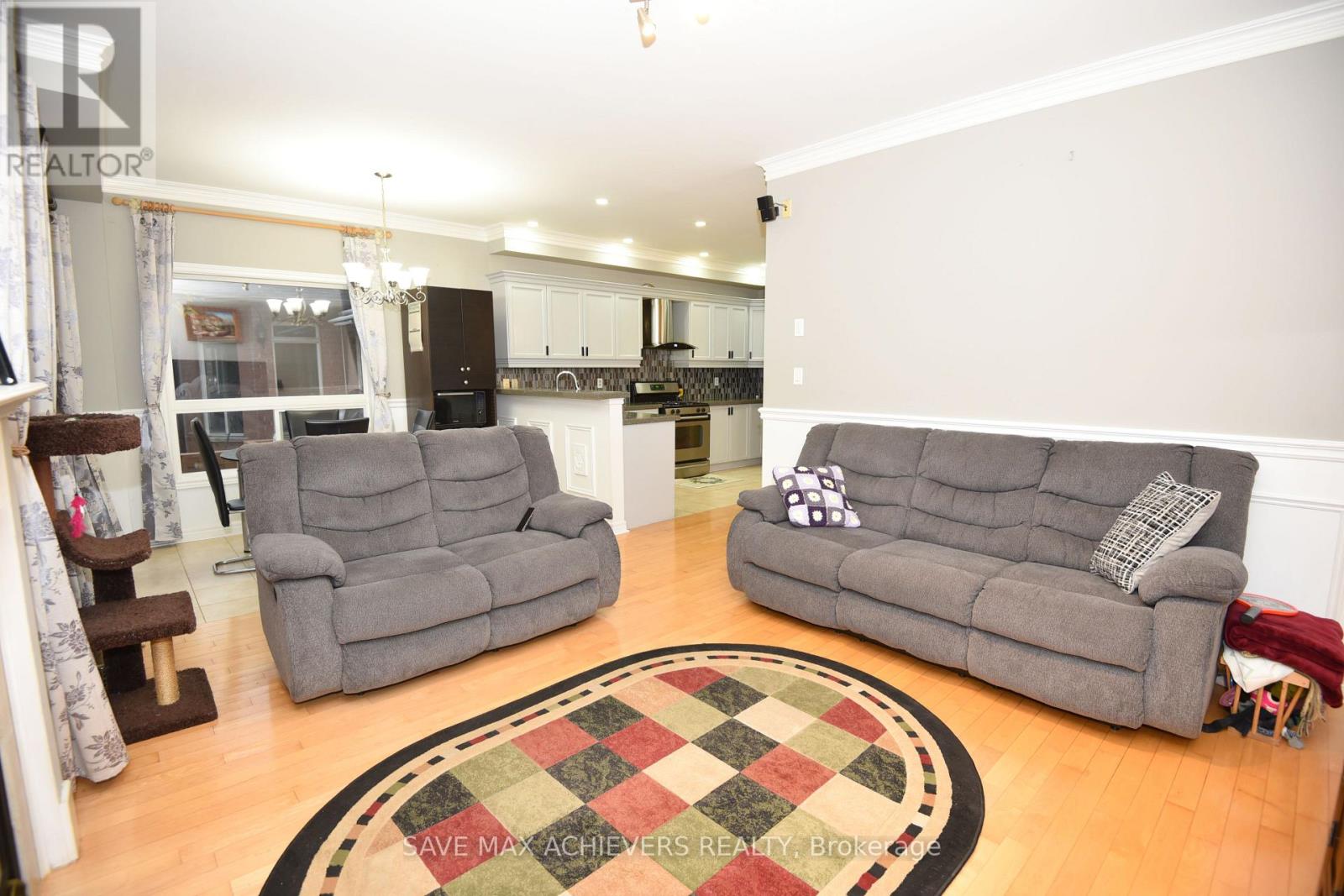 521 Navigator Drive, Mississauga, Ontario  L5W 1P5 - Photo 16 - W12469849