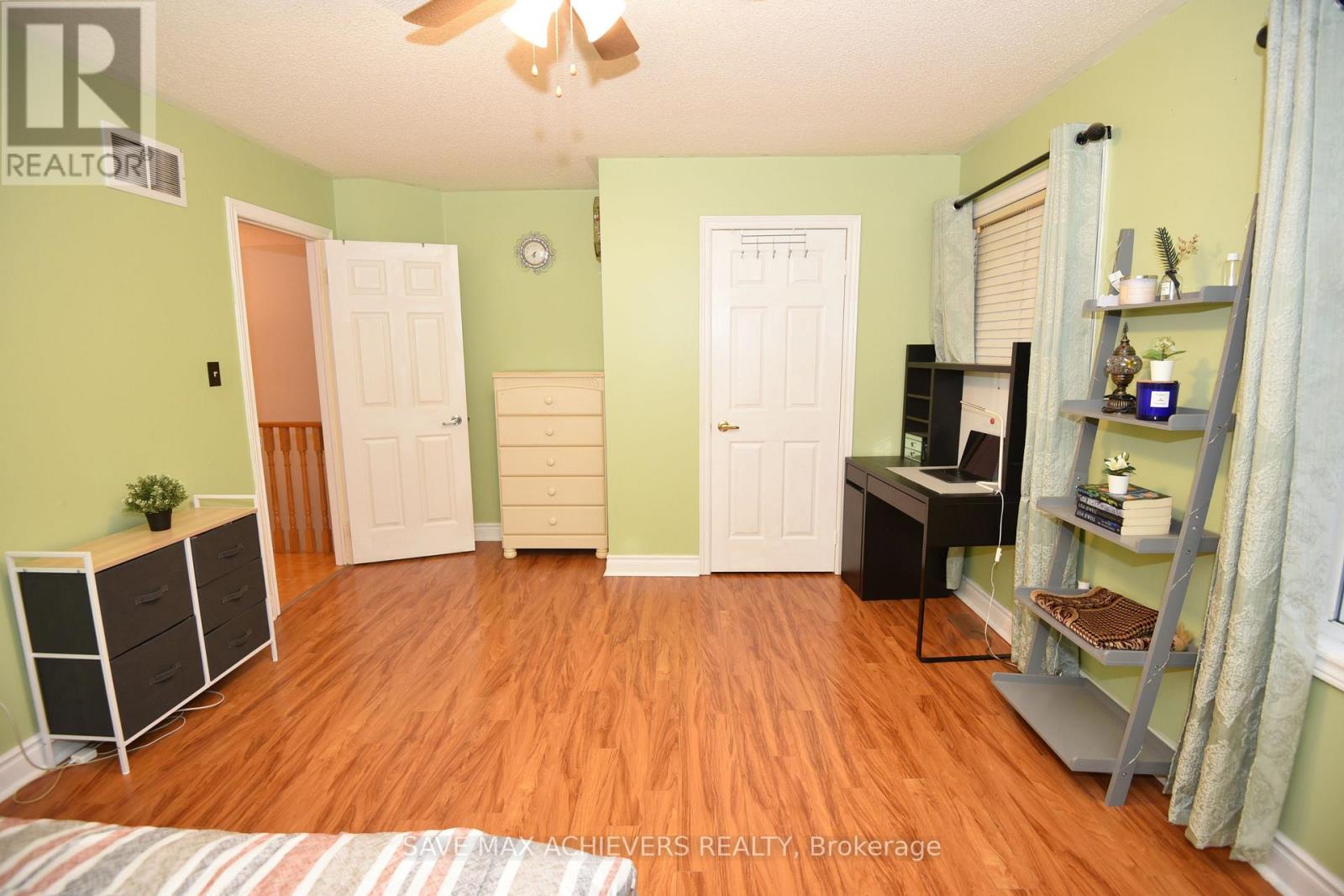 521 Navigator Drive, Mississauga, Ontario  L5W 1P5 - Photo 31 - W12469849