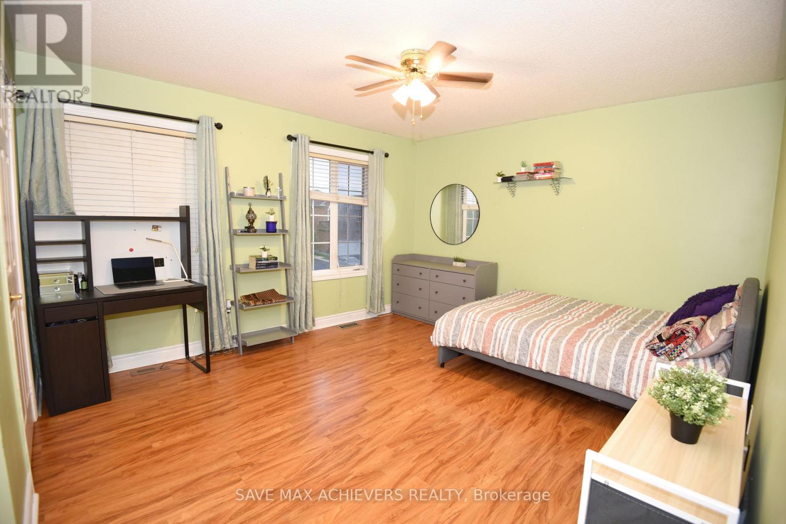 521 Navigator Drive, Mississauga, Ontario  L5W 1P5 - Photo 32 - W12469849