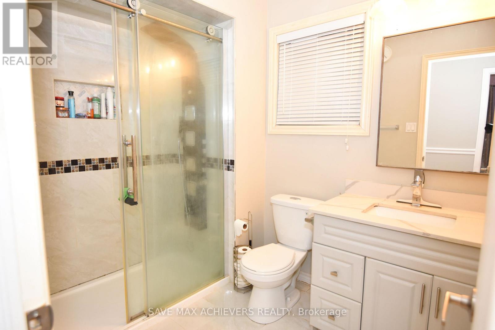 521 Navigator Drive, Mississauga, Ontario  L5W 1P5 - Photo 33 - W12469849
