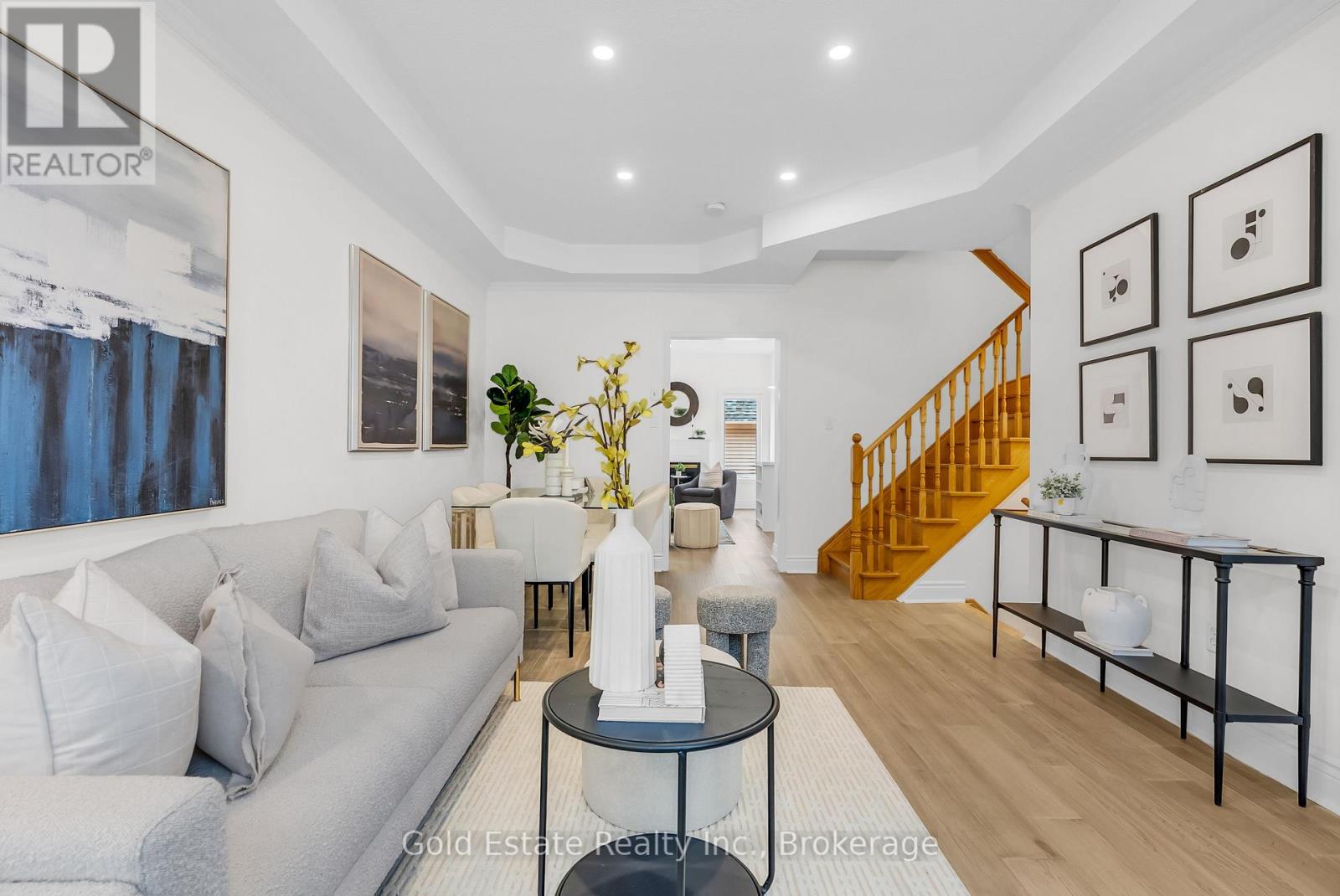 2259 Meadowland Drive N, Oakville, Ontario  L6H 6H3 - Photo 6 - W12469853