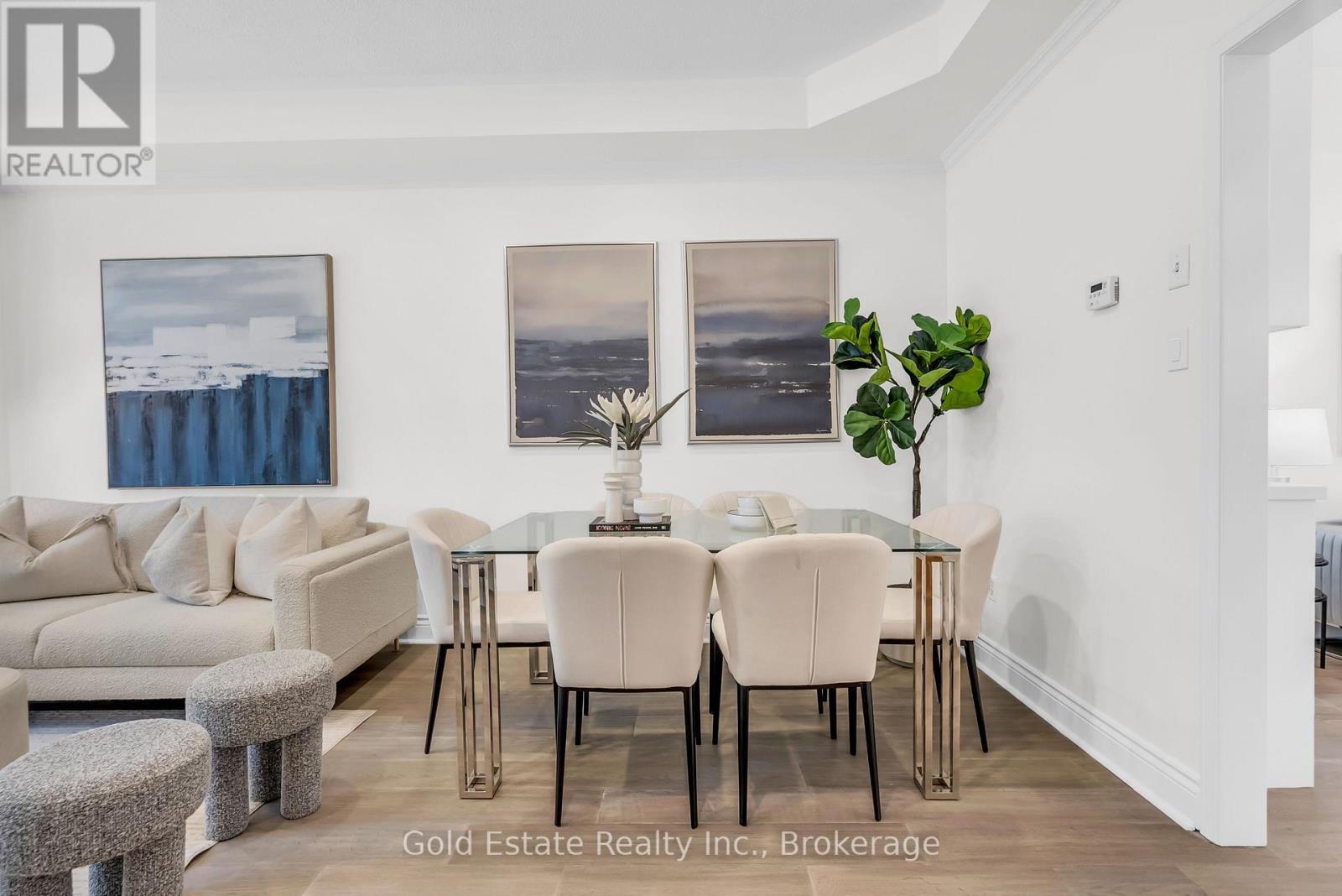 2259 Meadowland Drive N, Oakville, Ontario  L6H 6H3 - Photo 7 - W12469853