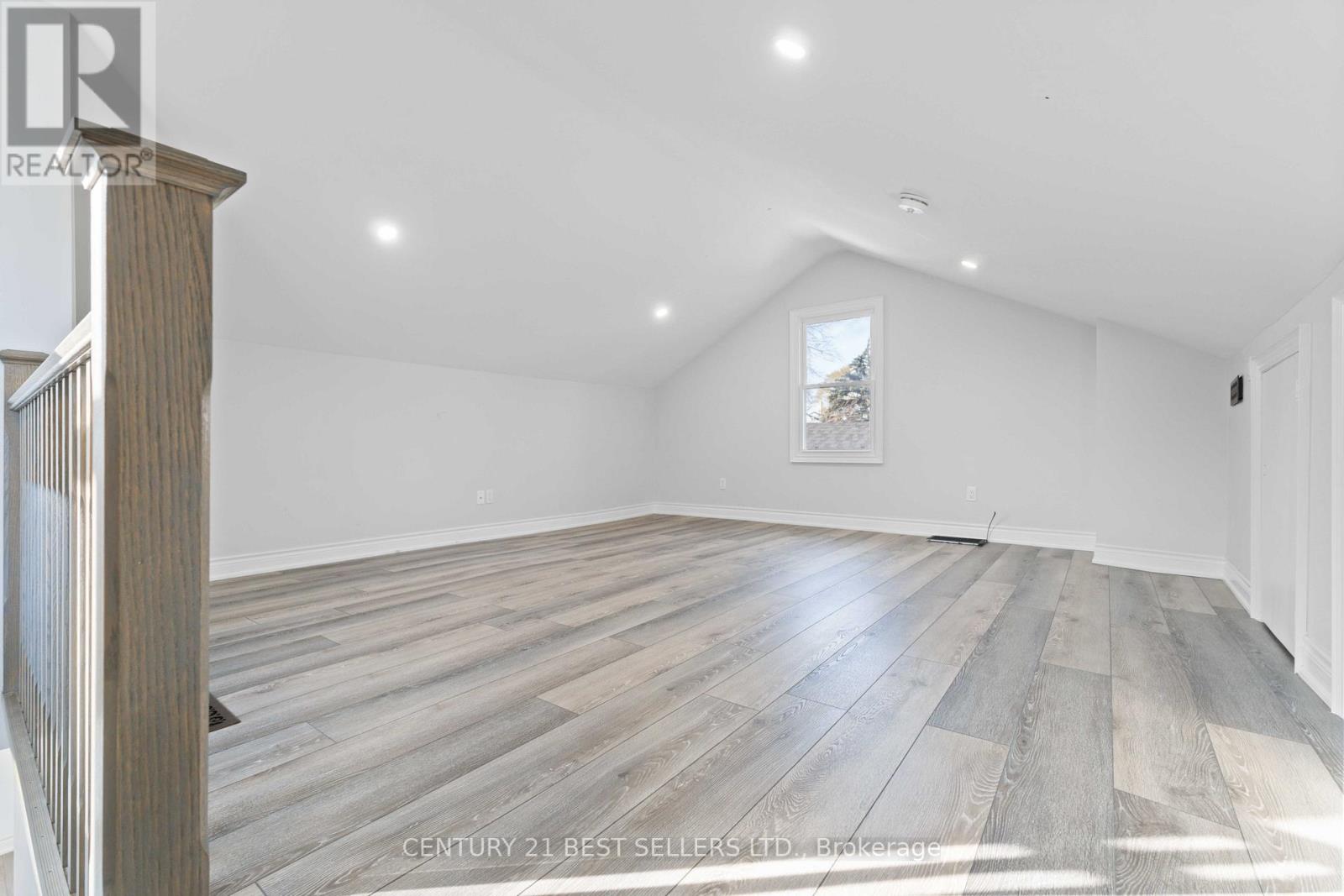 A - 599 Beach Boulevard, Hamilton, Ontario  L8H 6X8 - Photo 13 - X12469851