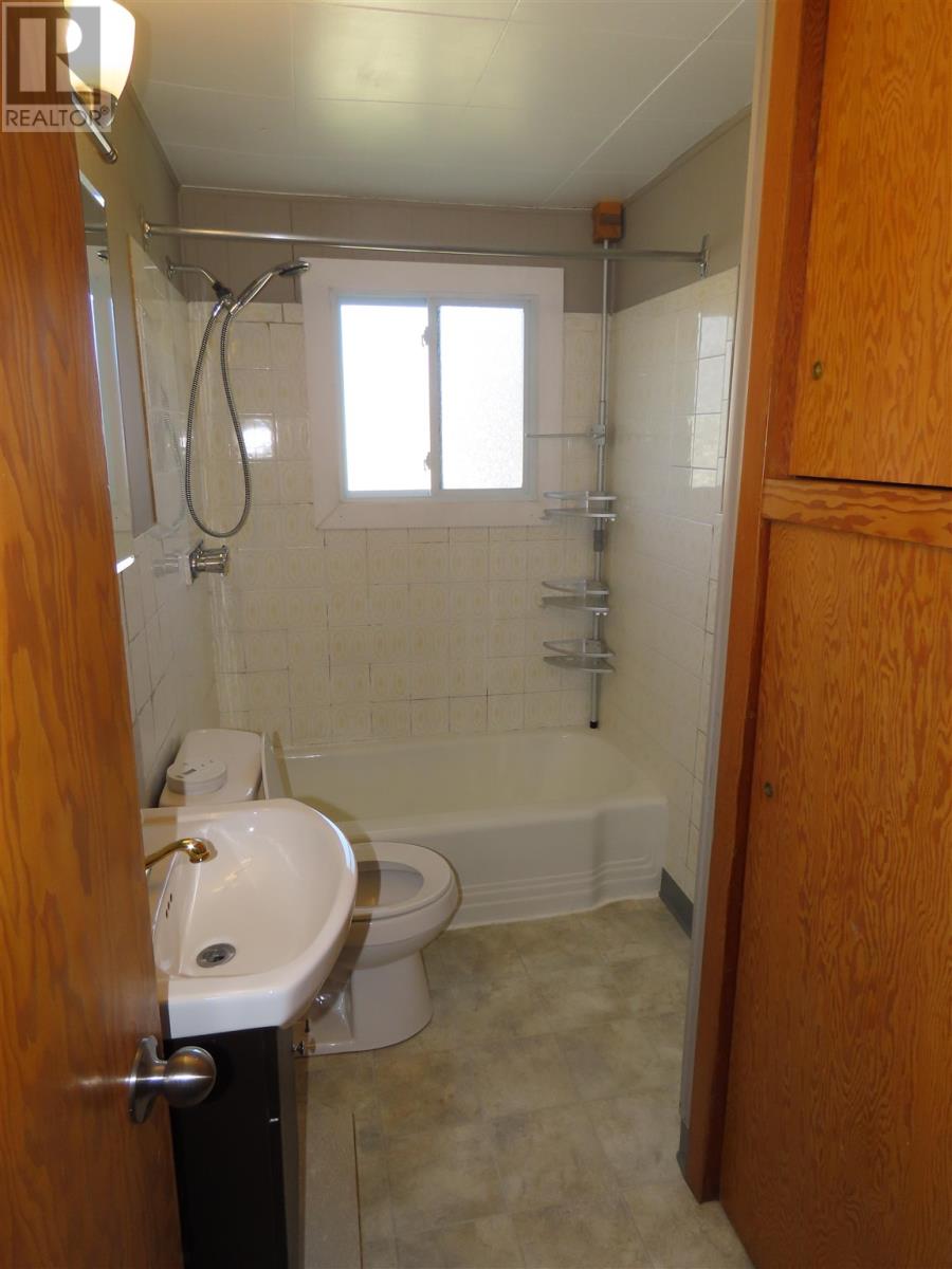 135 Carufel Ave, Sault Ste Marie, Ontario  P6C 4T5 - Photo 9 - SM253005