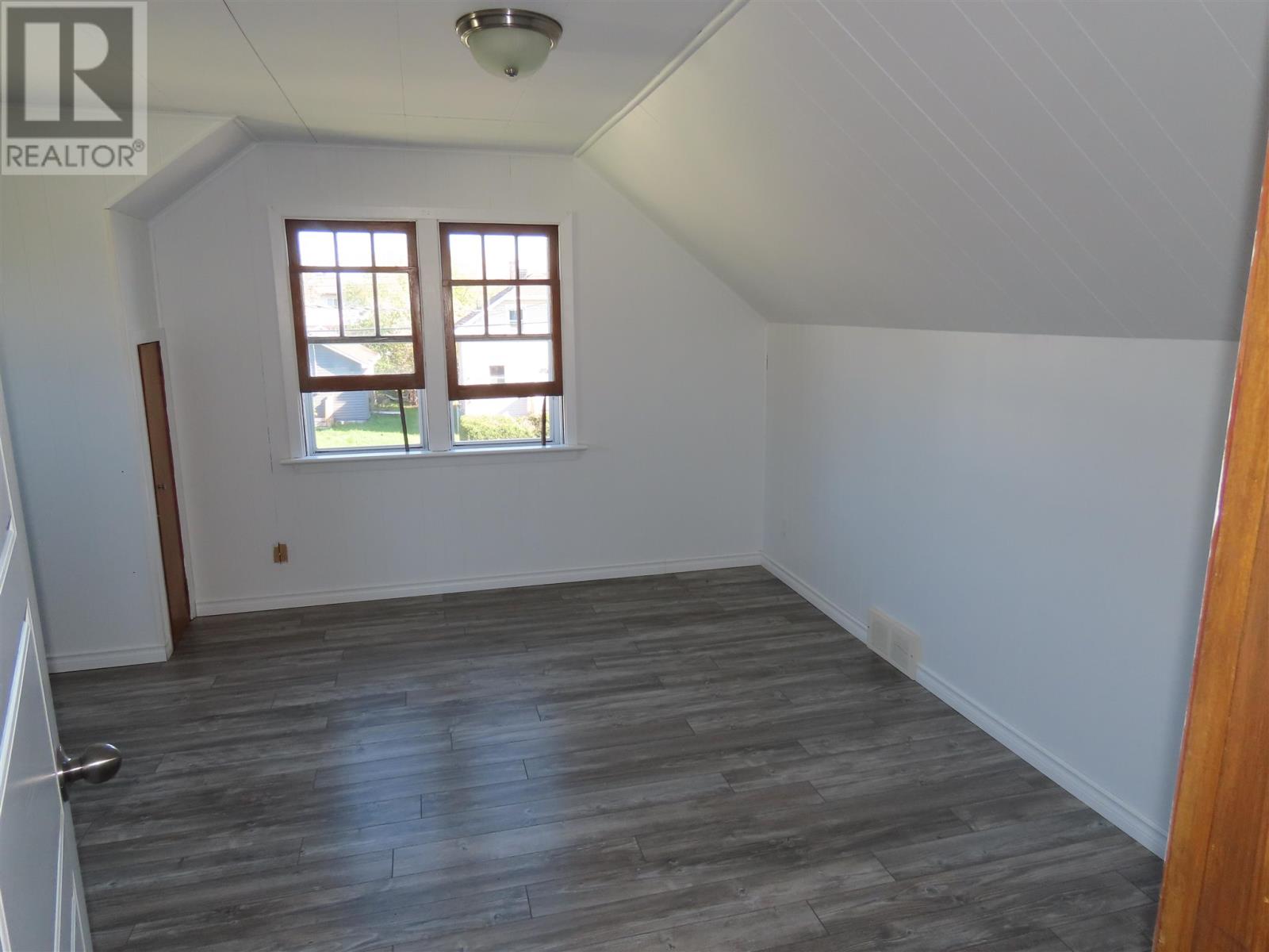 135 Carufel Ave, Sault Ste Marie, Ontario  P6C 4T5 - Photo 11 - SM253005