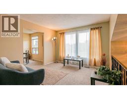 90 Simpson Crescent SE SE Southridge