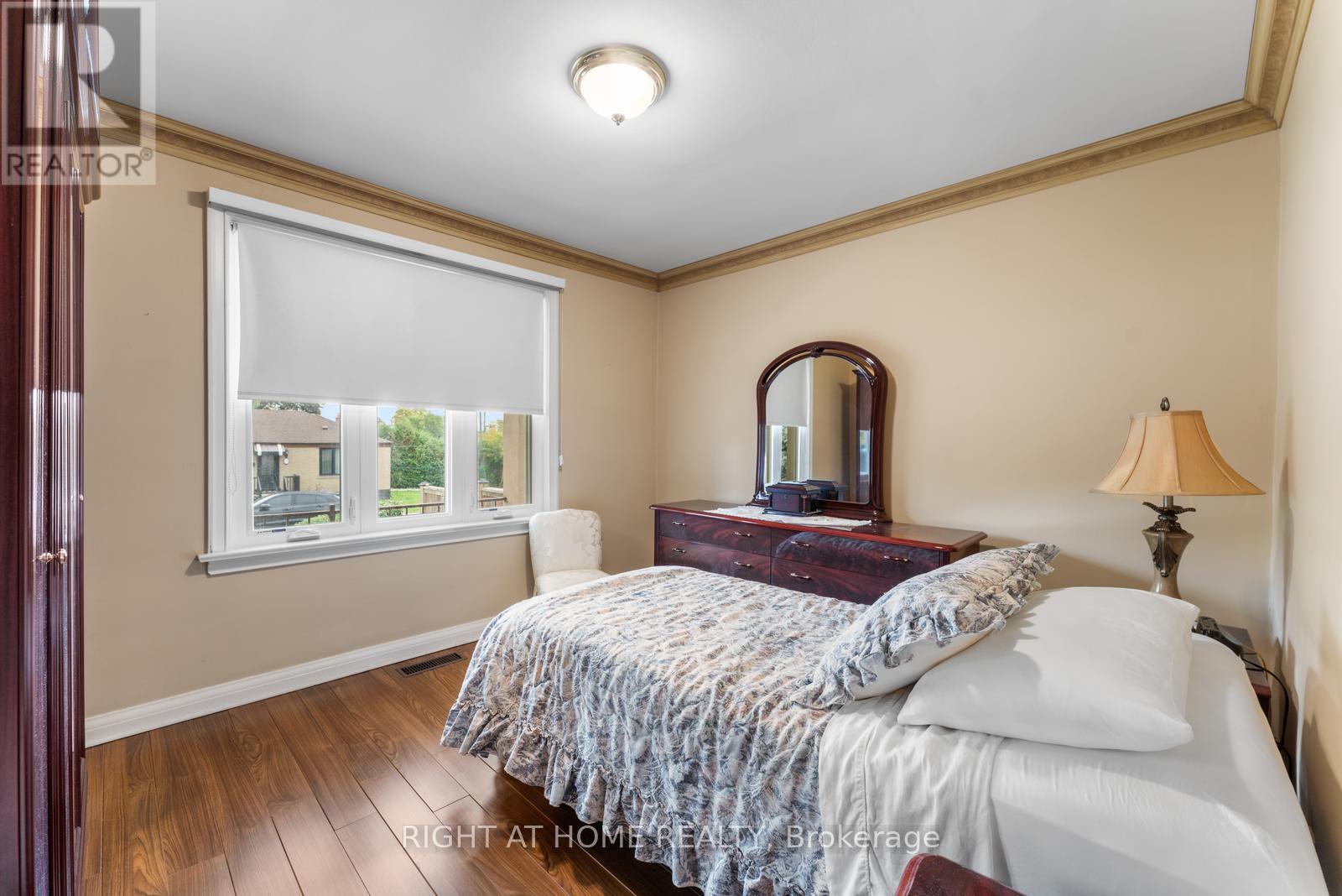 254 Richard Clark Drive, Toronto, Ontario  M3M 1W2 - Photo 18 - W12469864