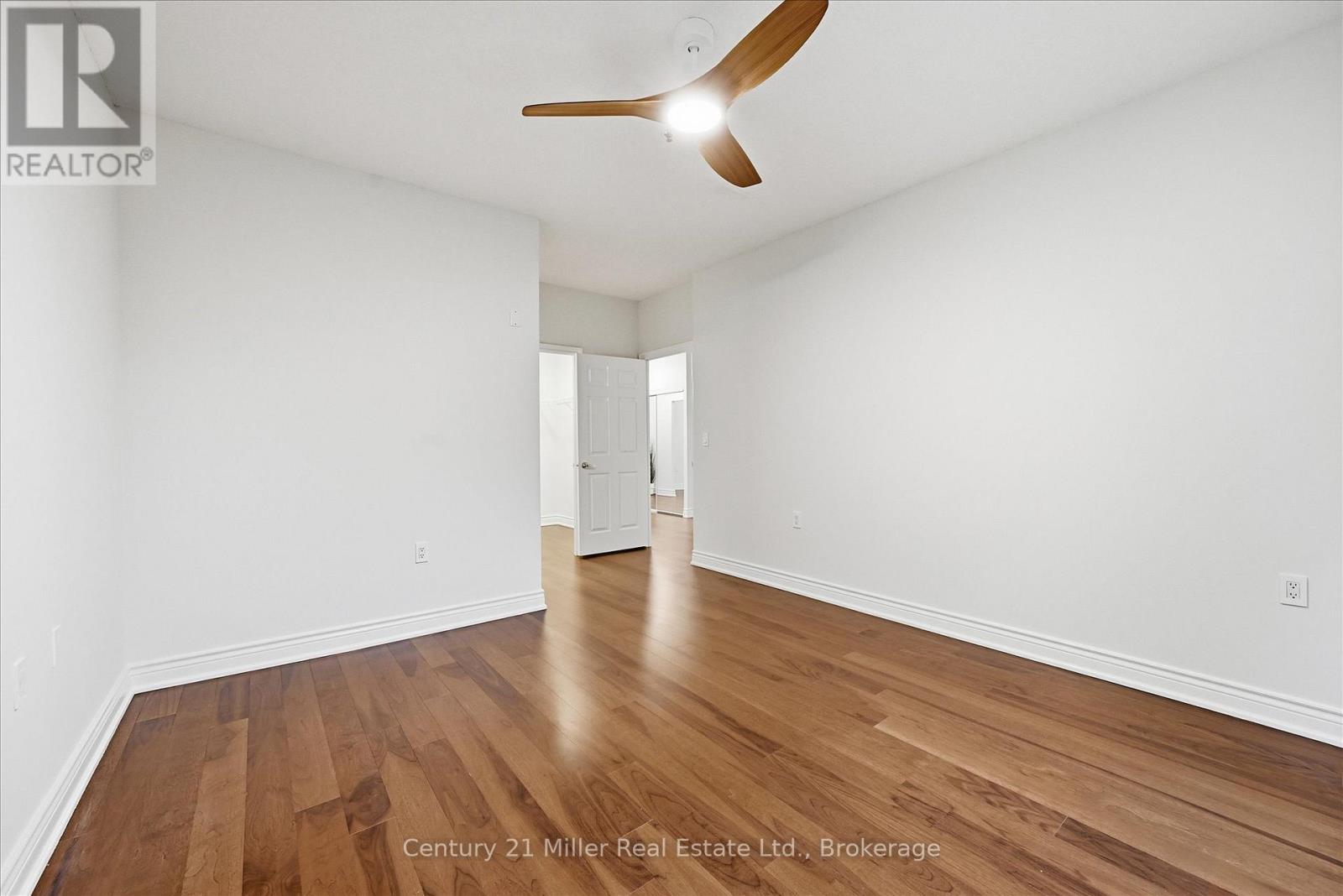 2110 - 100 Burloak Drive, Burlington, Ontario  L7L 6P6 - Photo 10 - W12469873