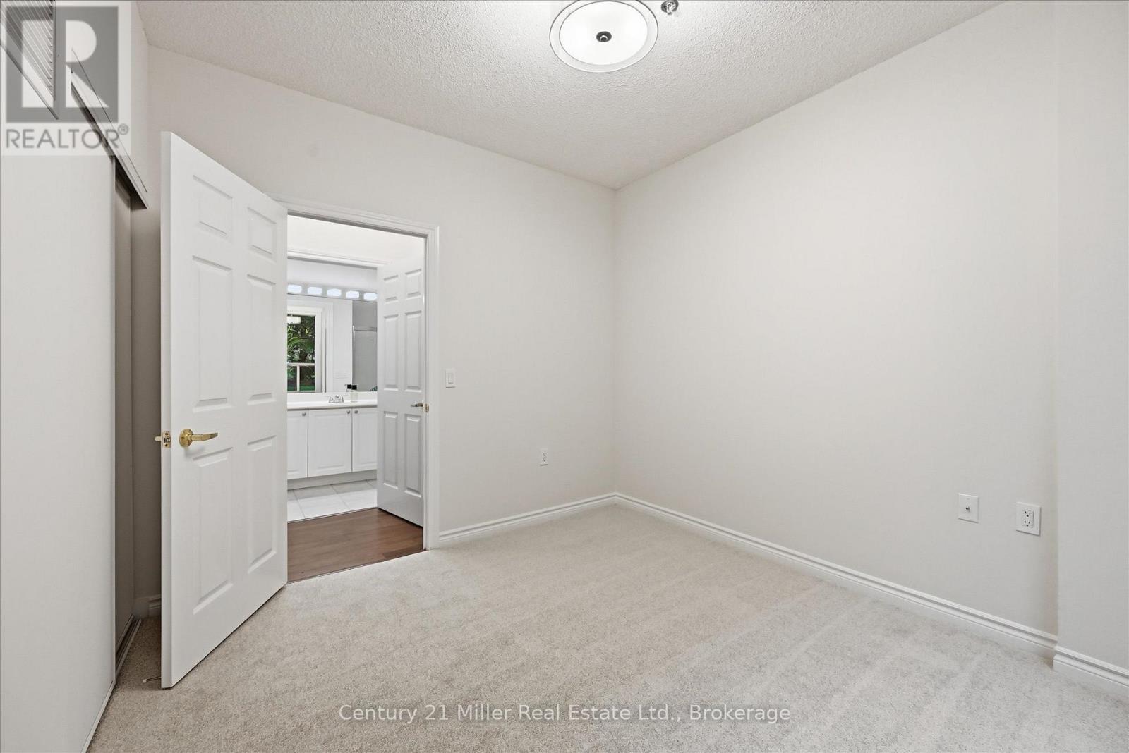 2110 - 100 Burloak Drive, Burlington, Ontario  L7L 6P6 - Photo 15 - W12469873