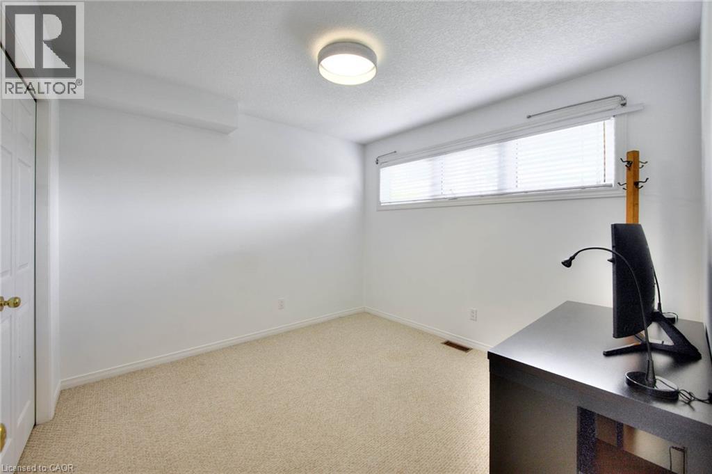 36 Fullerton Street, Waterloo, Ontario  N2L 6L4 - Photo 28 - 40780057
