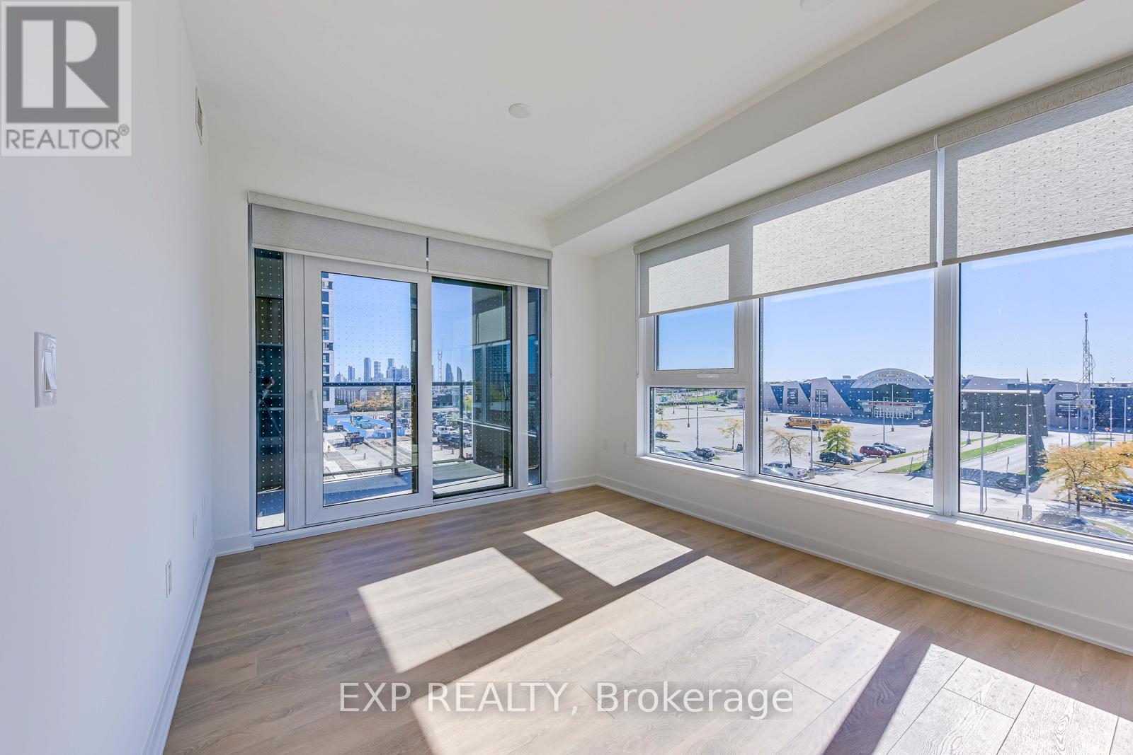302 - 1037 The Queensway, Toronto, Ontario  M8Z 6C7 - Photo 11 - W12449304