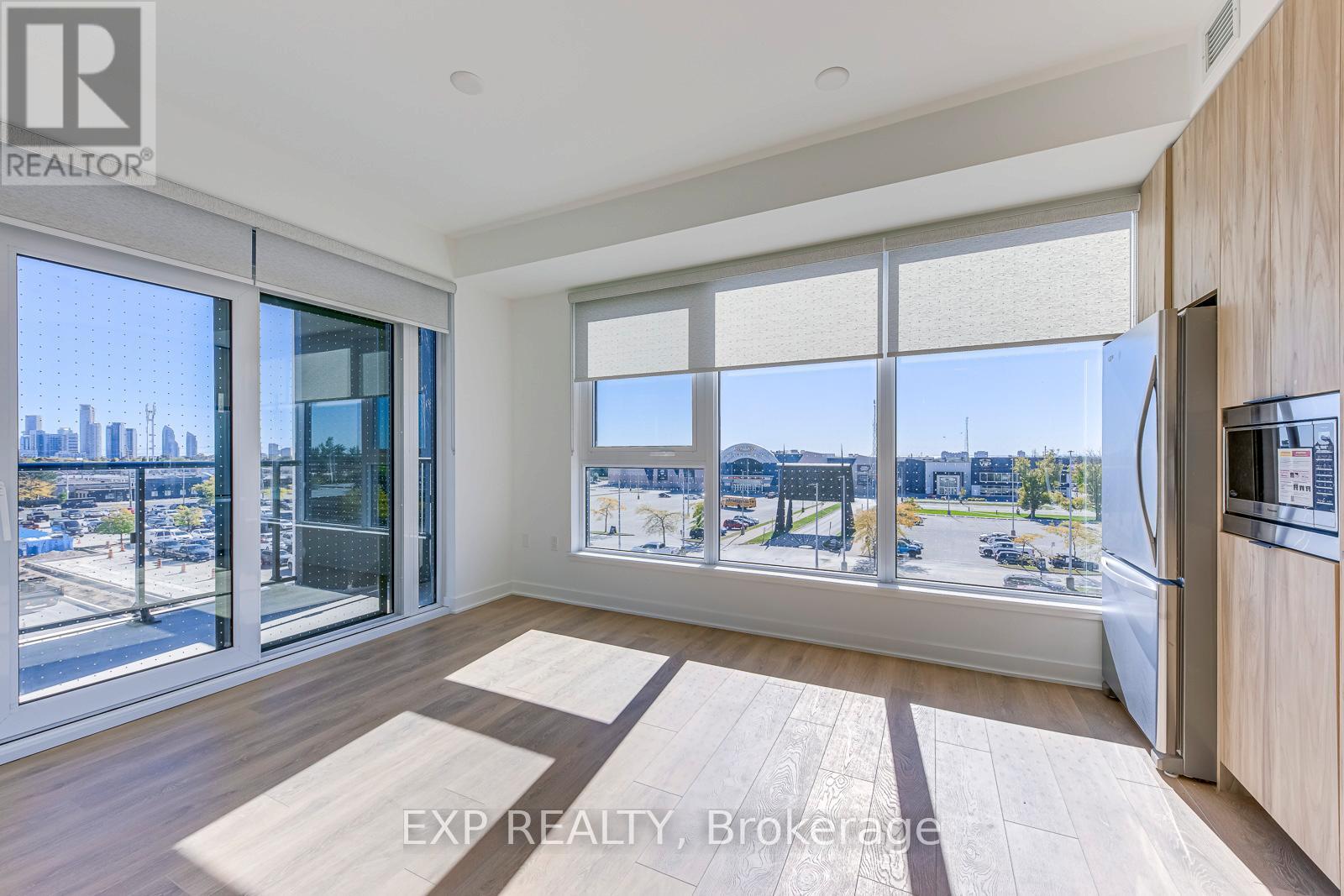 302 - 1037 The Queensway, Toronto, Ontario  M8Z 6C7 - Photo 10 - W12449304