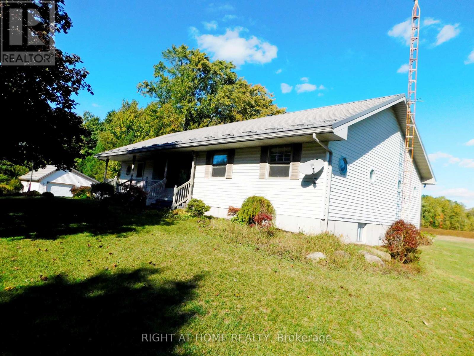 1938 Turkey Point Road, Norfolk, Ontario  N3Y 4J9 - Photo 12 - X12469263