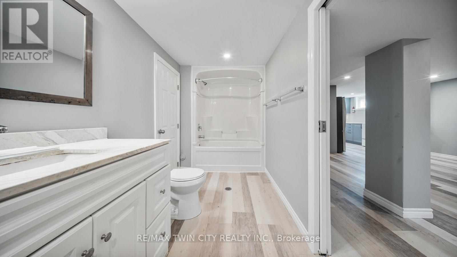 138 Henry Street, Brantford, Ontario  N3S 5C7 - Photo 15 - X12469868