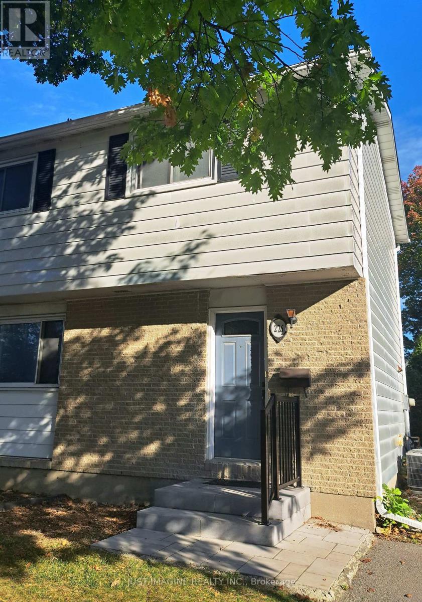 226 OLD COLONY ROAD, Ottawa, Ontario