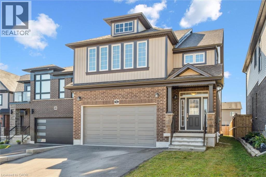 916 Valencia Court, Kitchener, Ontario  N2R 0R5 - Photo 2 - 40779385