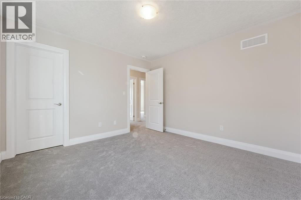 916 Valencia Court, Kitchener, Ontario  N2R 0R5 - Photo 21 - 40779385