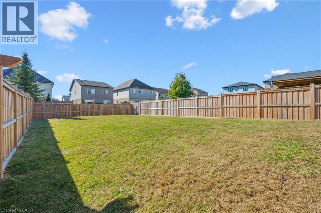 916 Valencia Court, Kitchener, Ontario  N2R 0R5 - Photo 36 - 40779385
