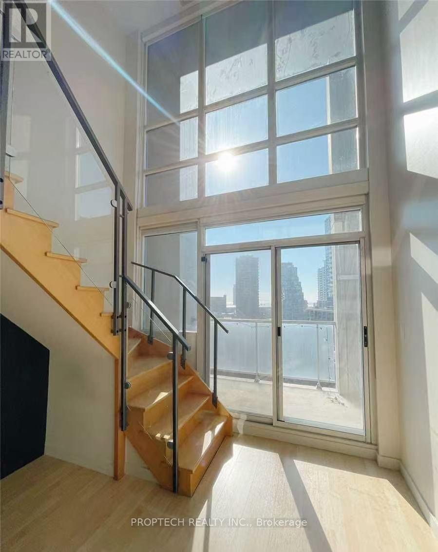 916 - 1 Shaw Street, Toronto, Ontario  M6K 0A1 - Photo 3 - C12469878