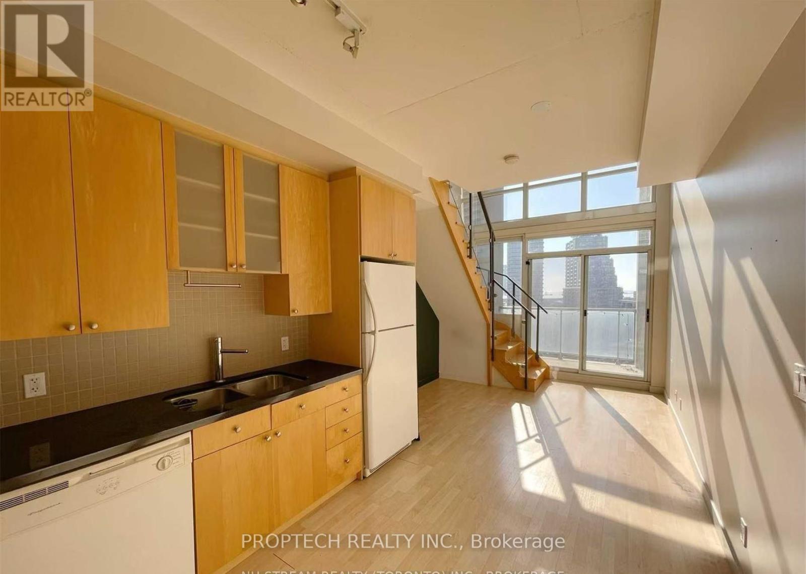 916 - 1 Shaw Street, Toronto, Ontario  M6K 0A1 - Photo 5 - C12469878
