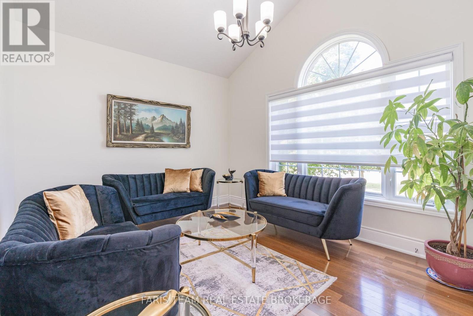 39 Vanderpost Crescent, Essa, Ontario  L0L 2N0 - Photo 22 - N12469883