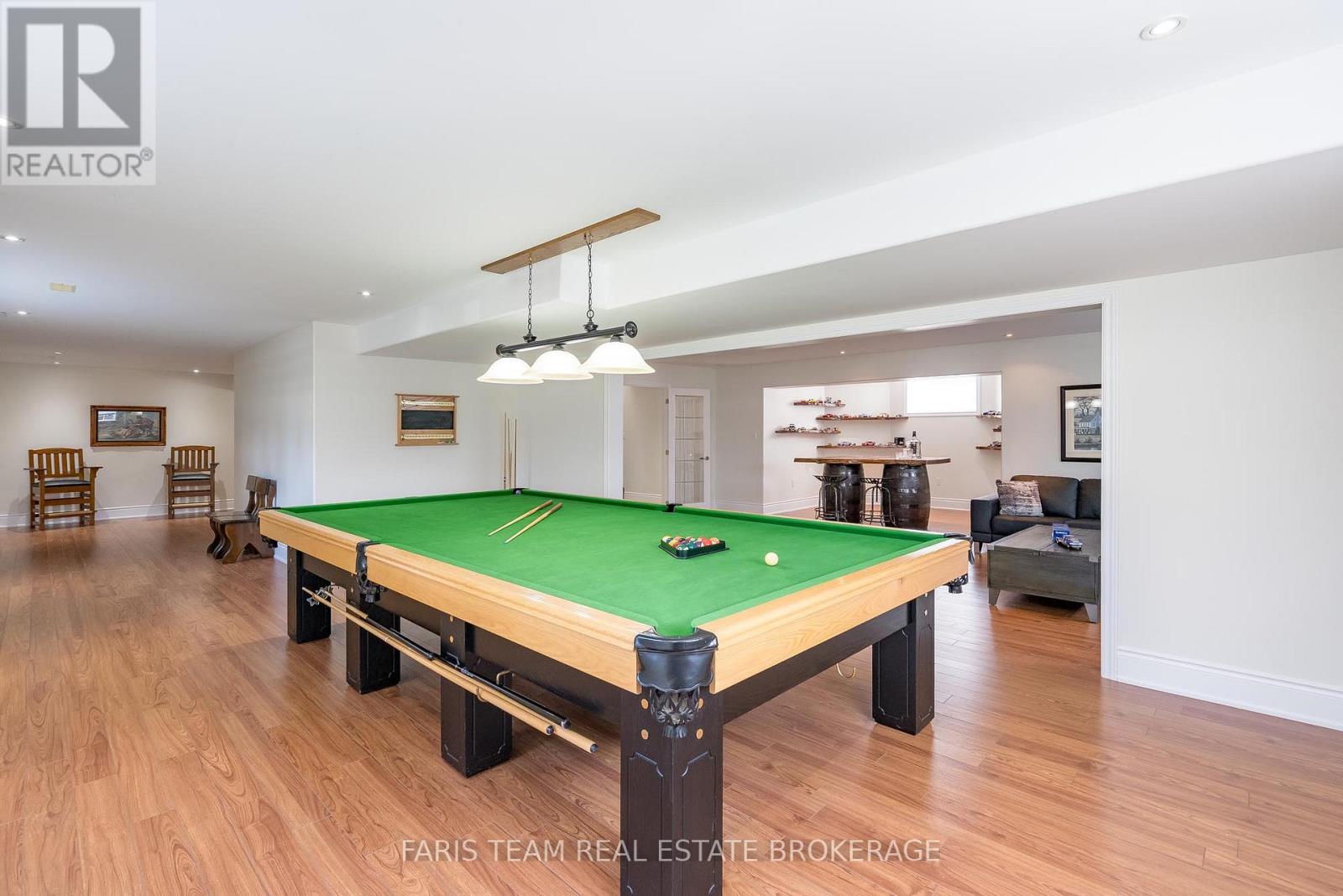 39 Vanderpost Crescent, Essa, Ontario  L0L 2N0 - Photo 29 - N12469883