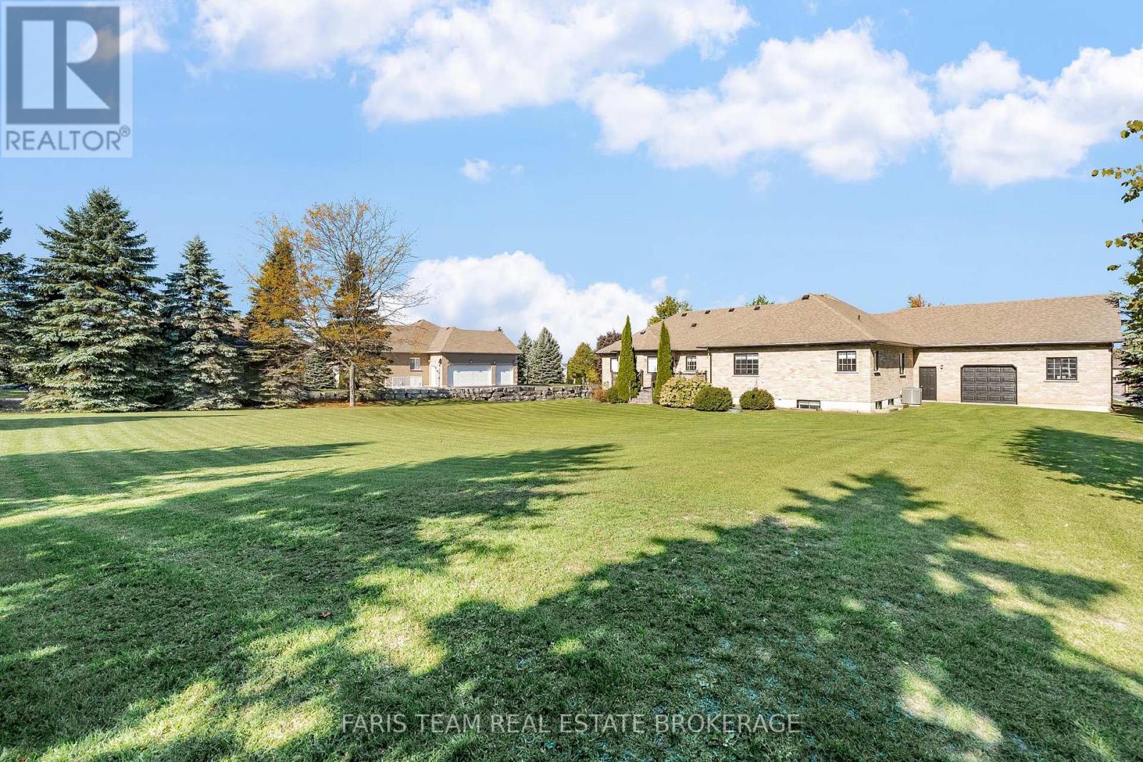 39 Vanderpost Crescent, Essa, Ontario  L0L 2N0 - Photo 38 - N12469883