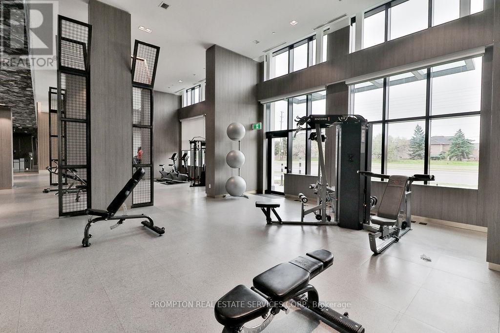 715 - 405 Dundas Street W, Oakville, Ontario  L6M 5P9 - Photo 21 - W12469876
