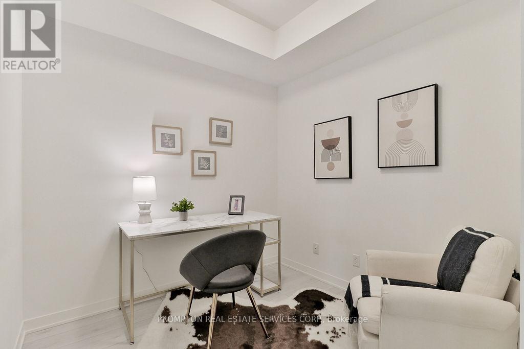715 - 405 Dundas Street W, Oakville, Ontario  L6M 5P9 - Photo 9 - W12469876