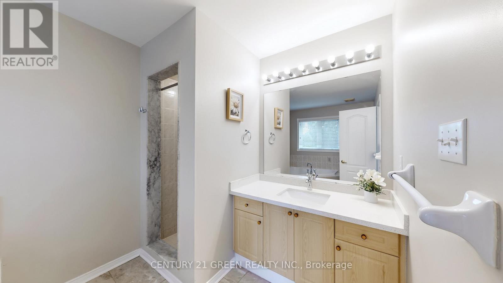 3794 Arbourview Terrace, Mississauga, Ontario  L5M 7A9 - Photo 18 - W12468673