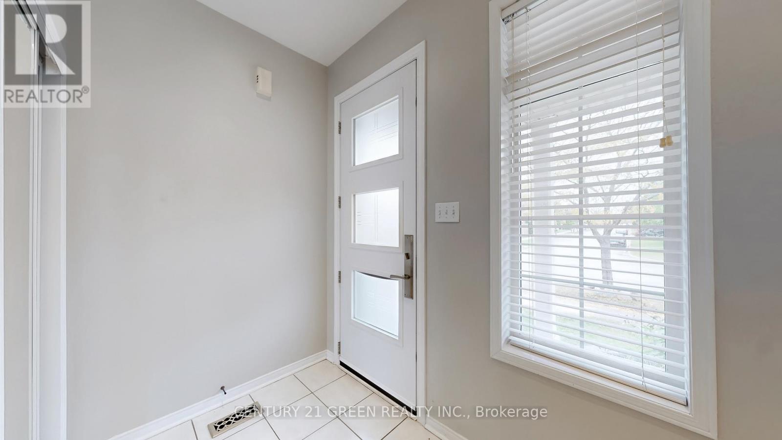 3794 Arbourview Terrace, Mississauga, Ontario  L5M 7A9 - Photo 3 - W12468673