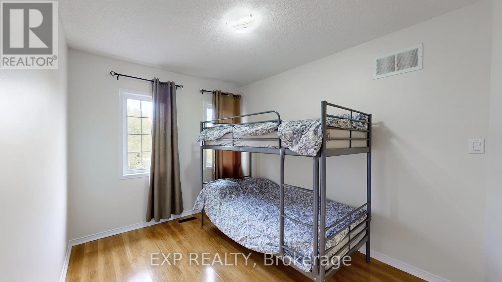 3896 Lacman Trail, Mississauga, Ontario  L5M 6N8 - Photo 33 - W12469359