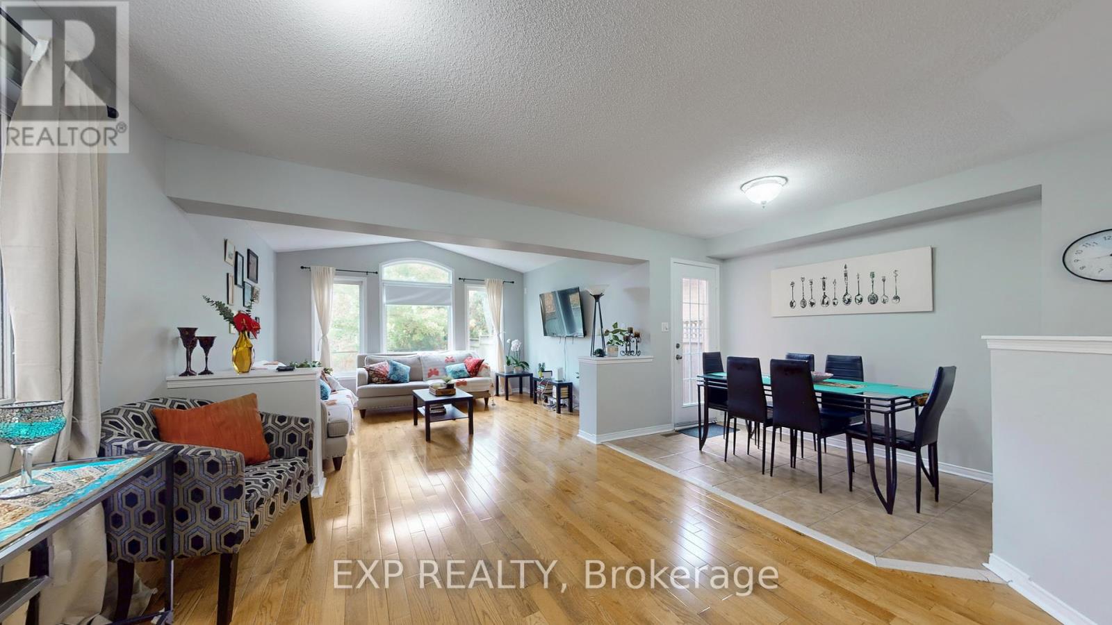 3896 Lacman Trail, Mississauga, Ontario  L5M 6N8 - Photo 4 - W12469359
