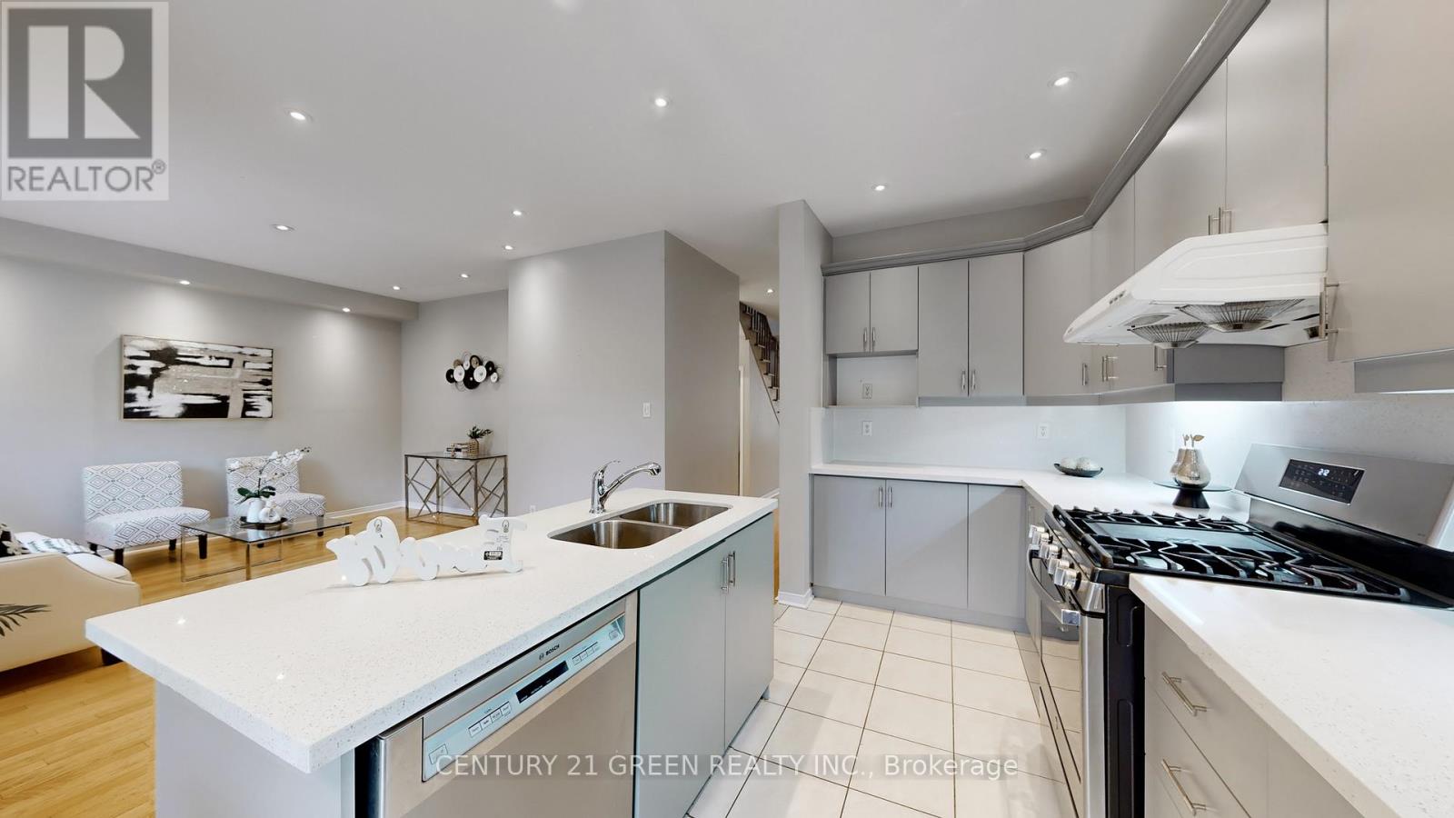 3794 Arbourview Terrace, Mississauga, Ontario  L5M 7A9 - Photo 8 - W12468673