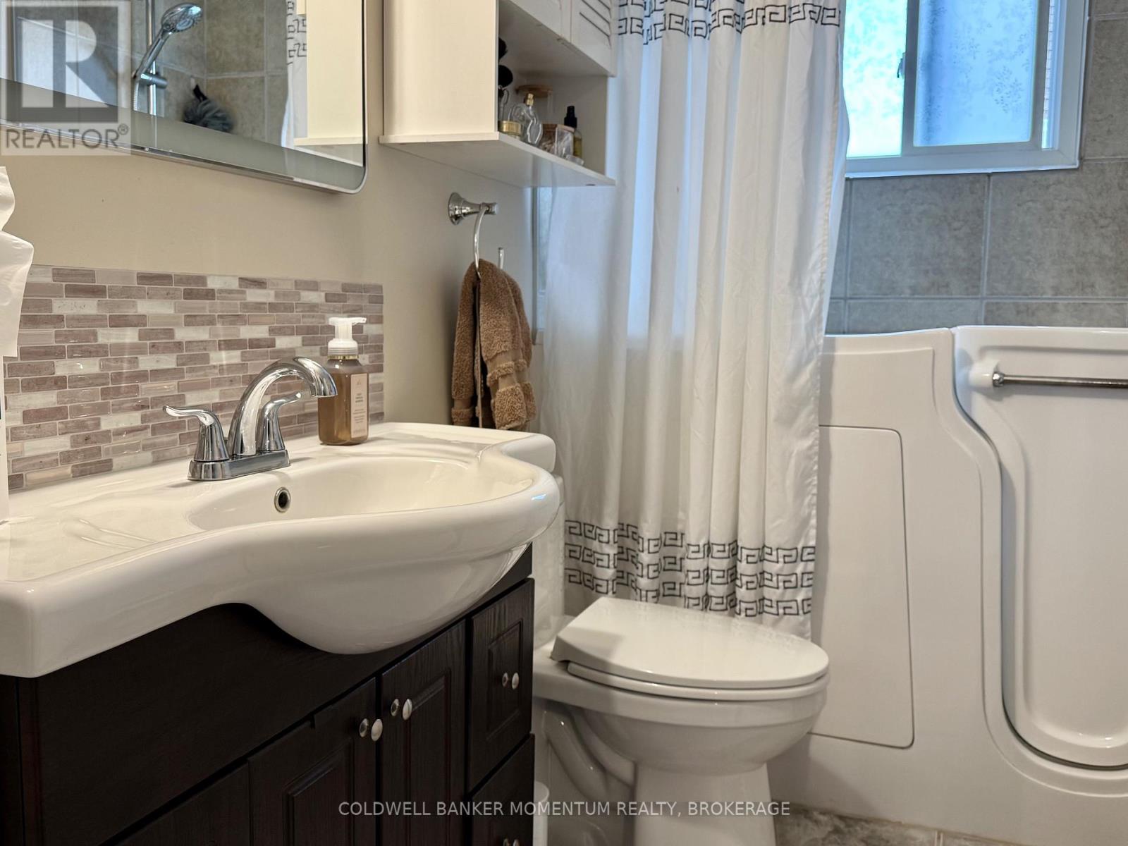4819 Sixth Avenue, Niagara Falls, Ontario  L2E 4T8 - Photo 16 - X12469884
