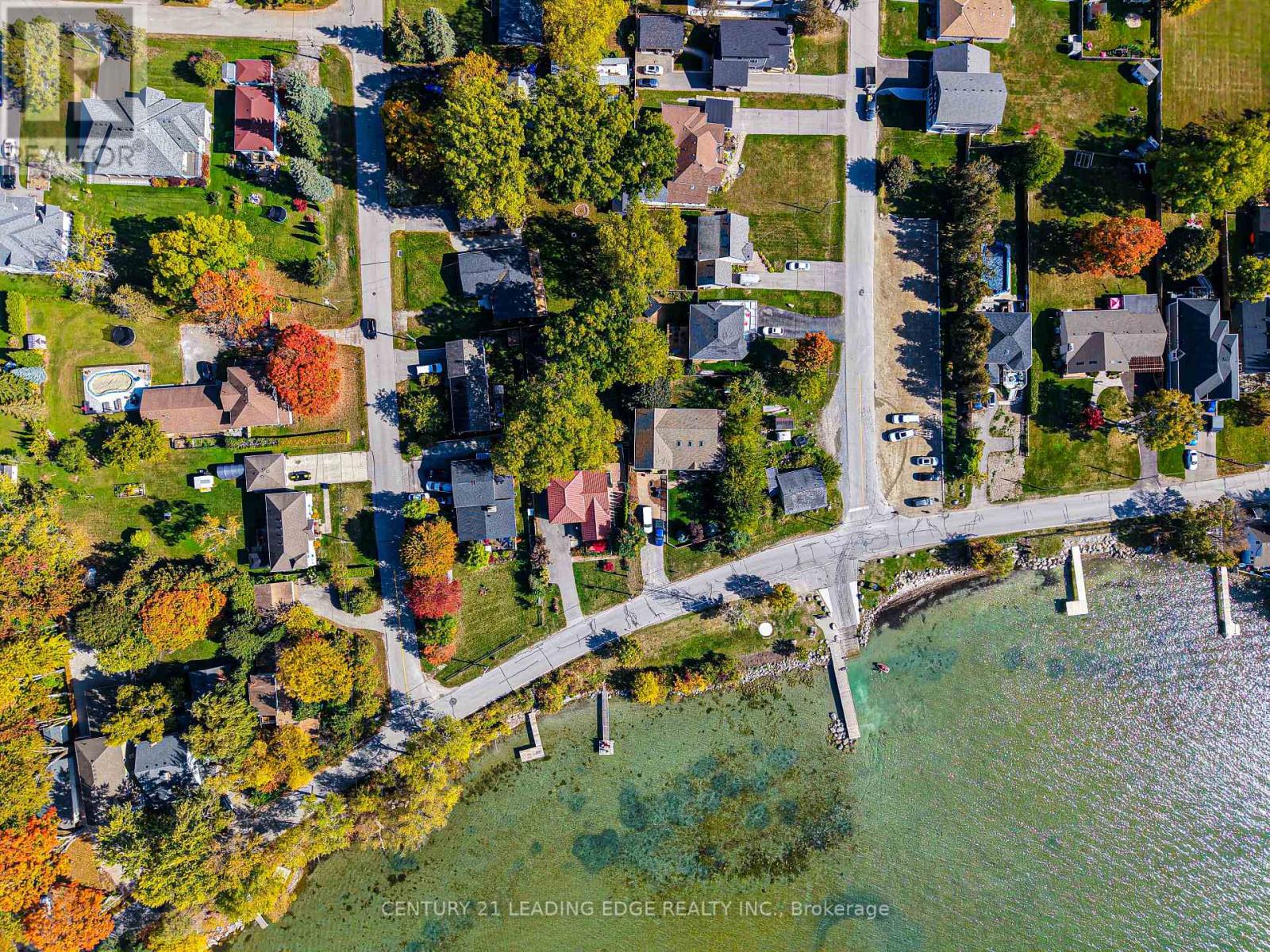 55 Lake Drive N, Georgina, Ontario  L4P 1A5 - Photo 43 - N12467639