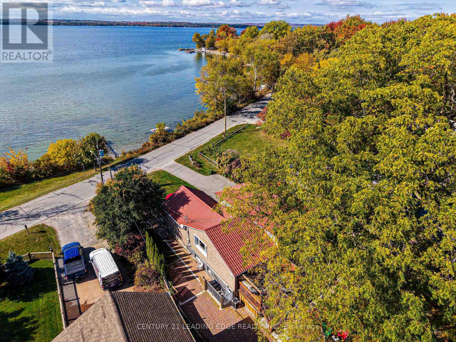 55 Lake Drive N, Georgina, Ontario  L4P 1A5 - Photo 44 - N12467639
