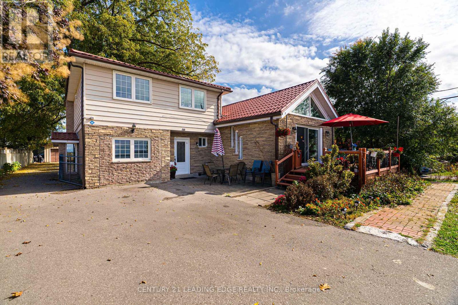 55 Lake Drive N, Georgina, Ontario  L4P 1A5 - Photo 40 - N12467639