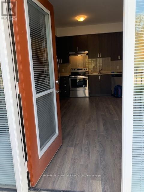 92 - 1 Beckenrose Court, Brampton, Ontario  L6Y 6G2 - Photo 2 - W12448906