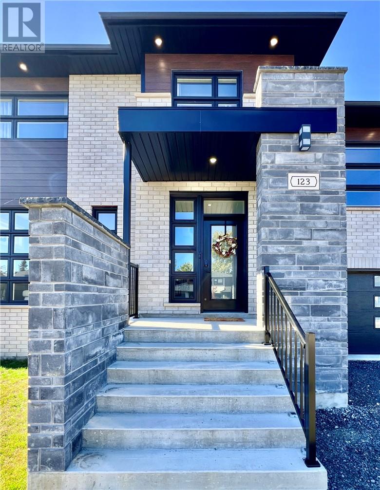 123 Hollybrook Crescent, Azilda, Ontario  P0M 1B0 - Photo 5 - 2125276