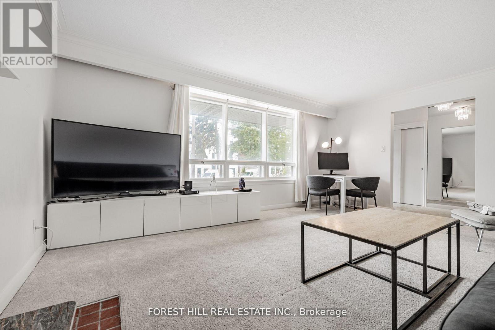 Main - 11 Greenbriar Road, Toronto, Ontario  M2K 1H4 - Photo 3 - C12469885