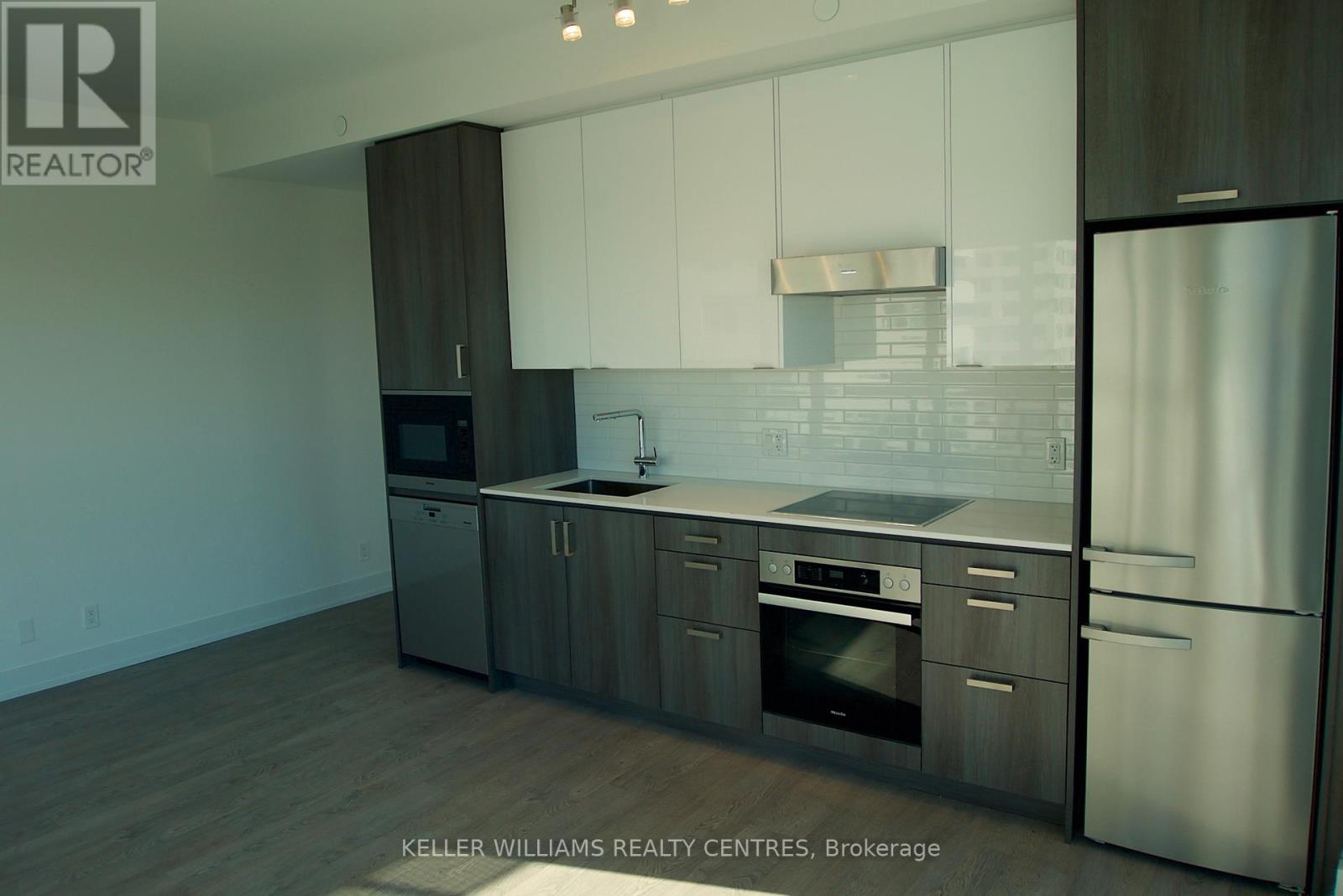 1404 - 11 Lillian Street, Toronto, Ontario  M4S 2H7 - Photo 4 - C12469892
