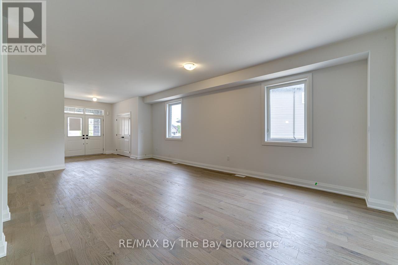 26 Amber Drive, Wasaga Beach, Ontario  L9Z 0R8 - Photo 9 - S12469915