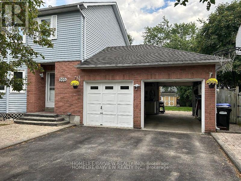 999 Anna Maria Avenue, Innisfil, Ontario  L9S 1V5 - Photo 2 - N12469898