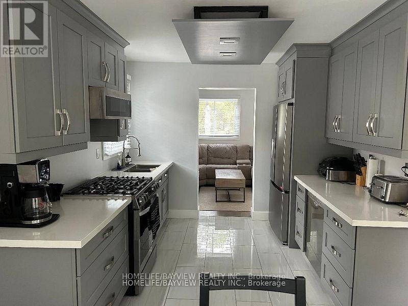 999 Anna Maria Avenue, Innisfil, Ontario  L9S 1V5 - Photo 9 - N12469898