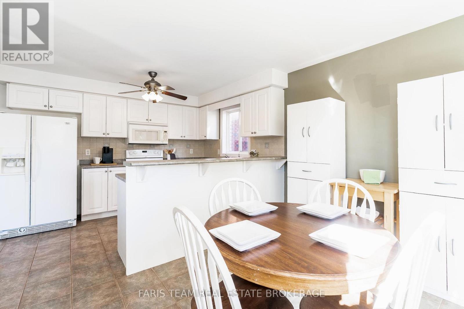 63 Jagges Drive, Barrie, Ontario  L4N 0W8 - Photo 12 - S12469901