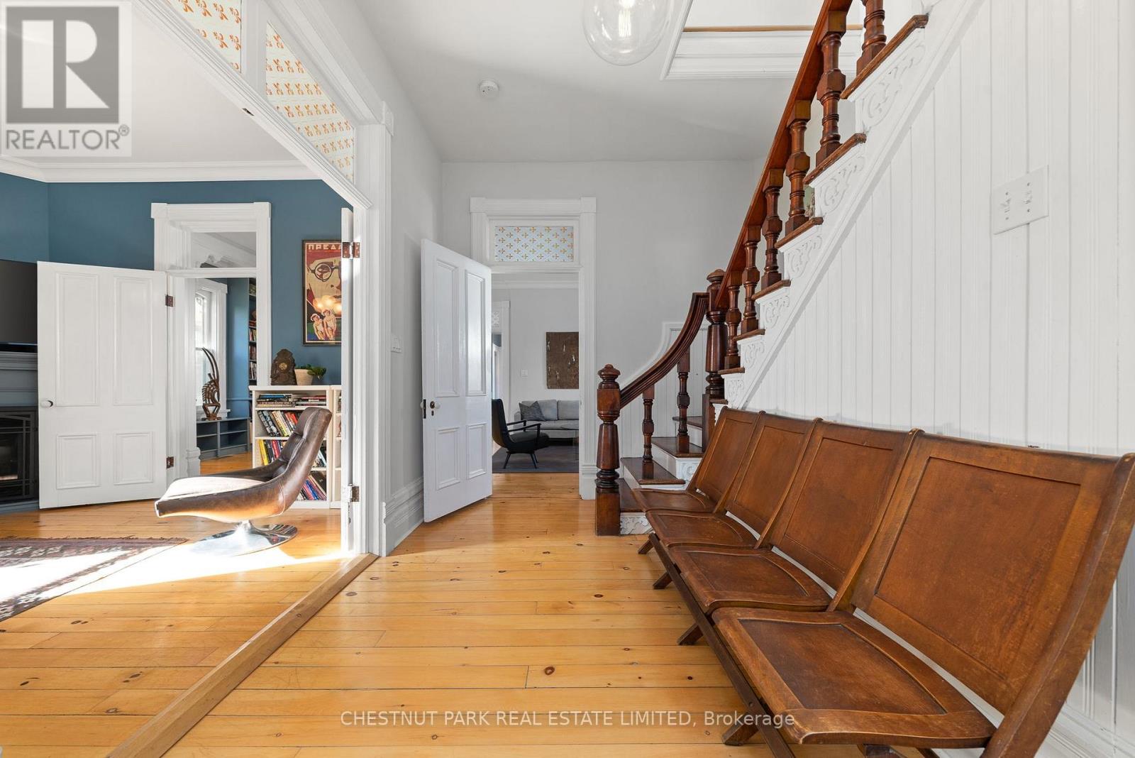 25 Picton Main Street, Prince Edward County, Ontario  K0K 2T0 - Photo 7 - X12469902
