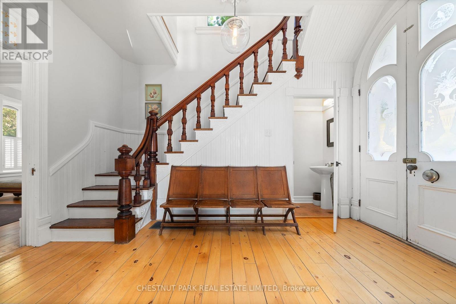 25 Picton Main Street, Prince Edward County, Ontario  K0K 2T0 - Photo 9 - X12469902
